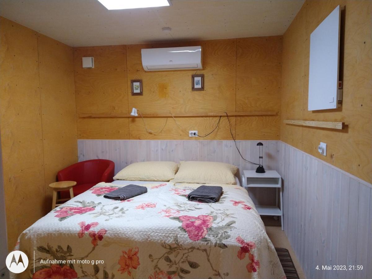Lahemaa Kohvikann B & B, Caravan Park Palmse Room photo